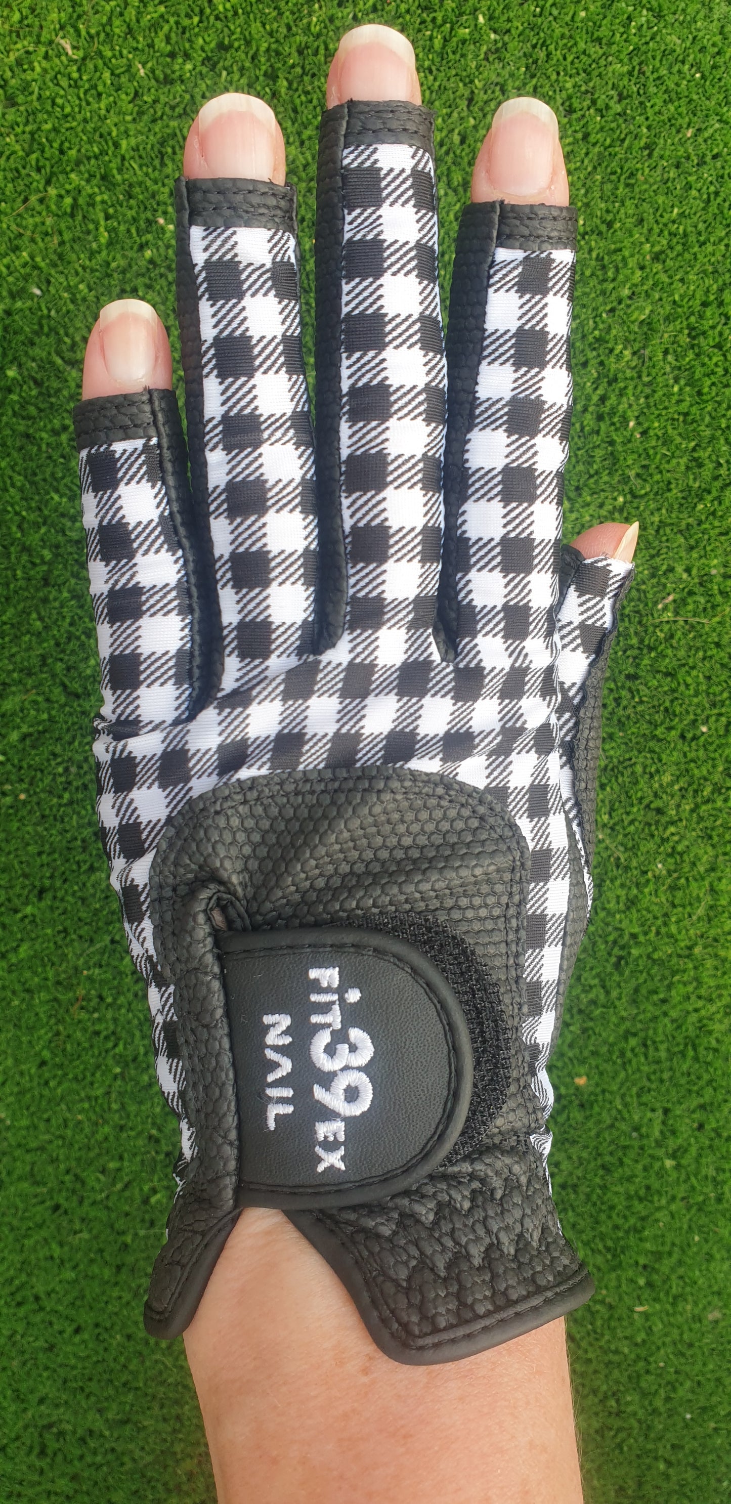 FIT39 Golf Glove - Checked Black/Black NAIL